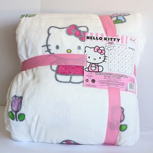 Hello Kitty NEW TULIP 🌷 MUSHROOMS 🍄 Plush Throw Blanket Full/Queen 90 x 90 - Picture 3 of 7